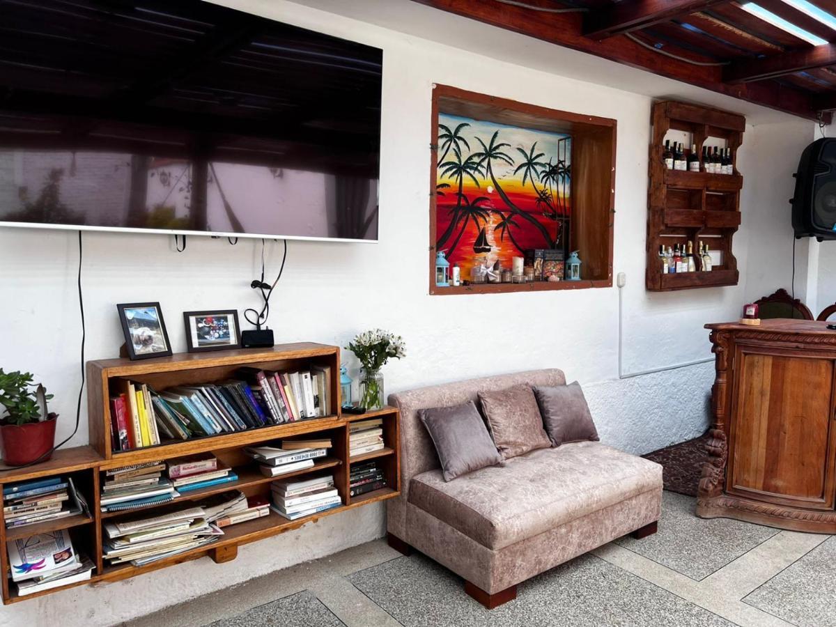 Hostel Las Palmas Vilcabamba Esterno foto