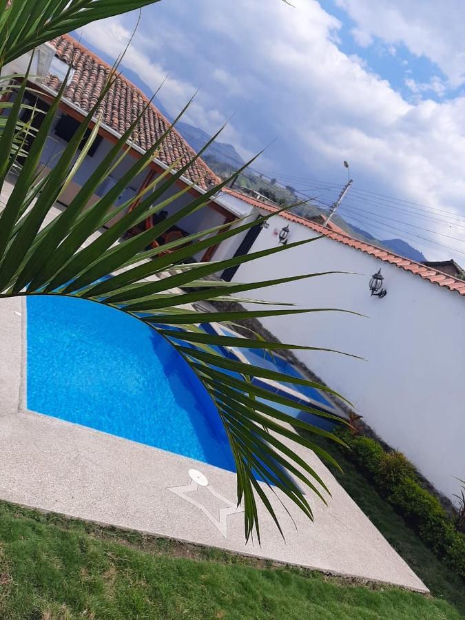 Hostel Las Palmas Vilcabamba Esterno foto